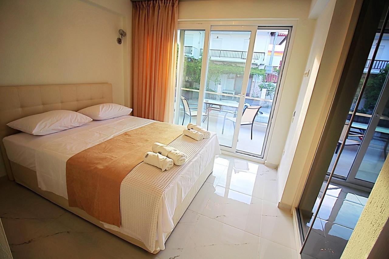 Sky Rays Luxury Apartments Nikiti  Exterior foto