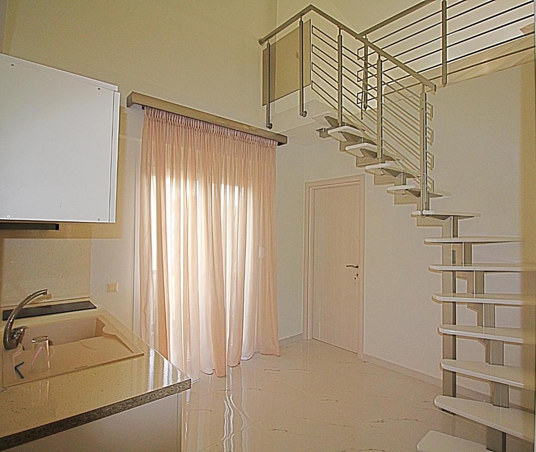 Sky Rays Luxury Apartments Nikiti  Exterior foto